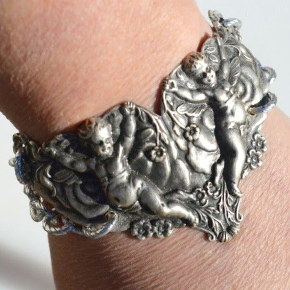 Cherub Angel Cuff Bracelet Victorian Silver Repoussé Cupid Angels Christmas Gift - Picture 3 of 12